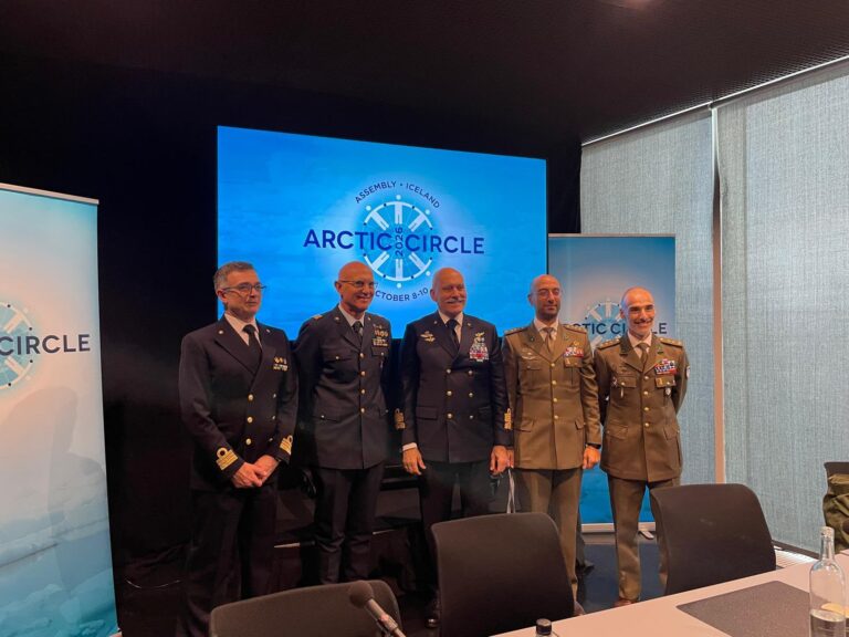 Arctic_Circle_20264